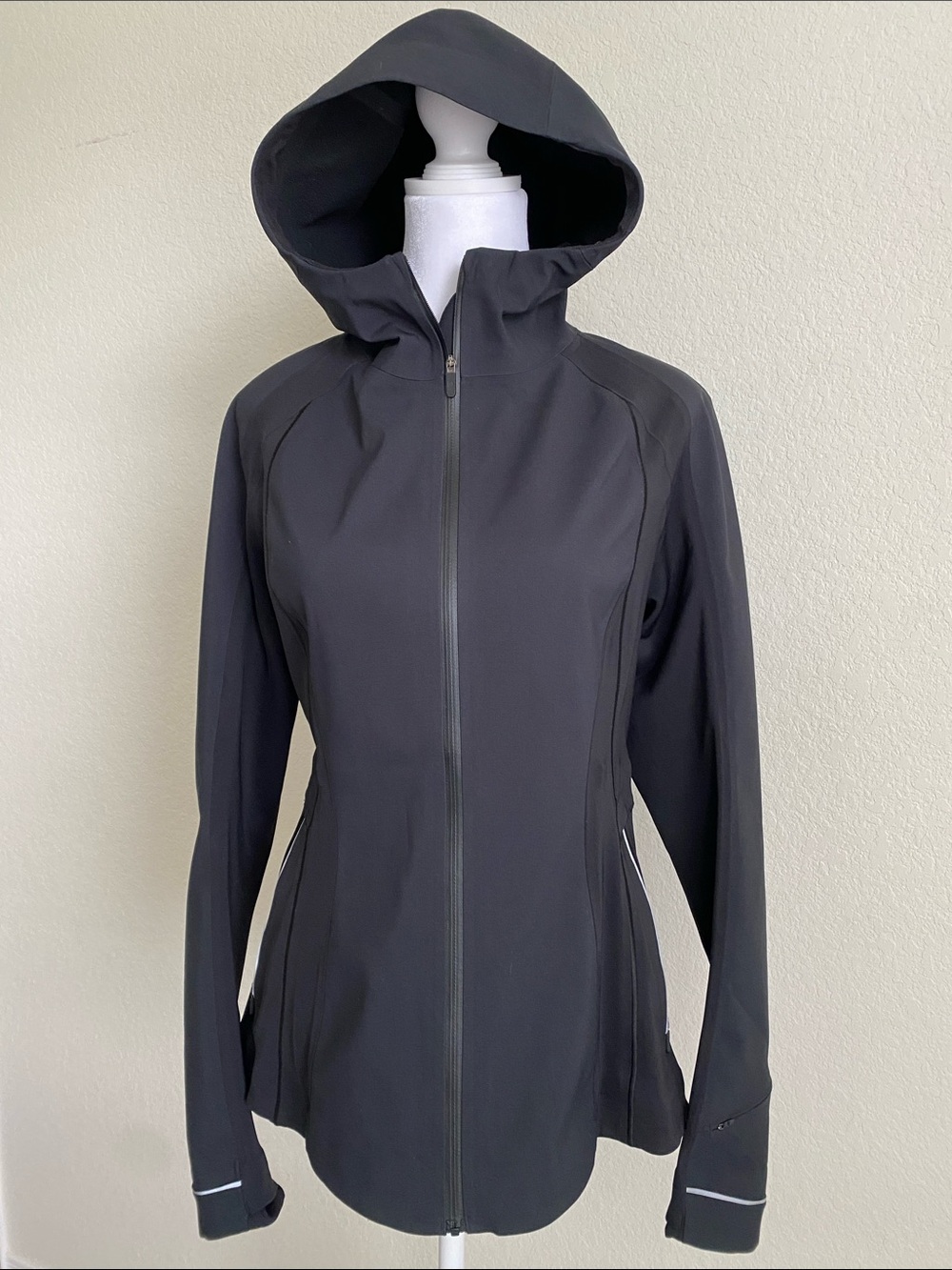Lululemon Athletica Run: Bundle Up Jacket (or Cross Chill series) - Like New